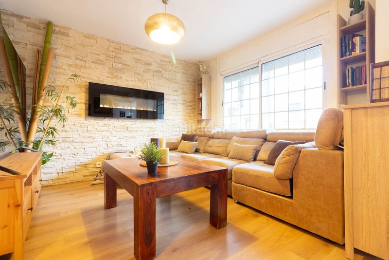 Foto df9bf832-4c85-49de-890d-d60ef0da63eb. Casa adossada a Bellamar Castelldefels