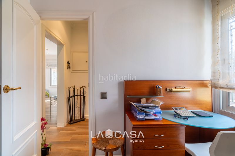 Foto d3338c24-92a6-466e-a702-65cd3c2c6338. Casa amb calefacció aparcament piscina a Lluminetes Castelldefels