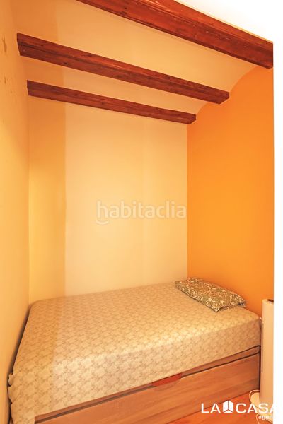 Foto 249aa5b9-1c59-4d6b-9cb3-dd0045c200a4. Pis a Sant Antoni Barcelona