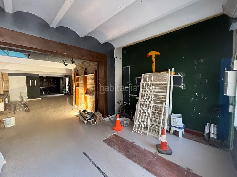 Foto 58a65510-5266-44a0-bc86-9472af0e3ff2. Local comercial a La Gavarra Cornellà de Llobregat