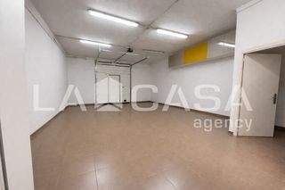 Local Comercial a La Verneda - La Pau
