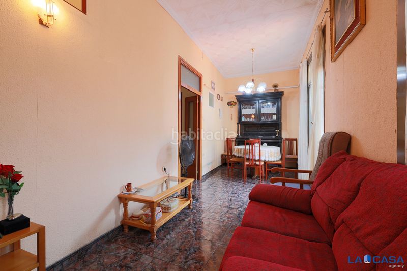 Foto 44d90de9-a2bd-40be-9b40-3fda57b1213d. Piso en Raval Barcelona