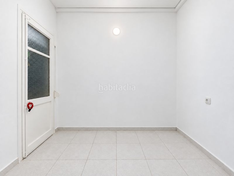 Foto fa7d0dbe-79c2-43c8-beac-e59840b3c2a5. Piso en Baix Guinardó Barcelona