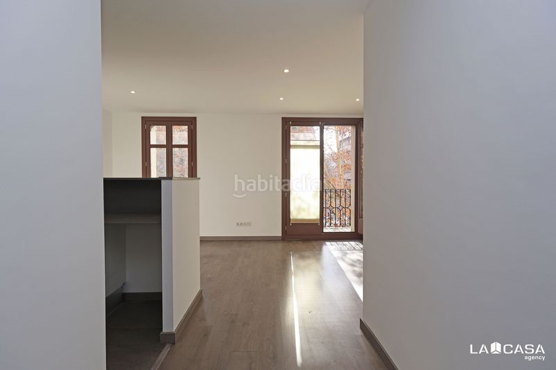 Foto 39a697c0-82e4-4843-b78f-08995f483db2. Pis a Sant Antoni Barcelona