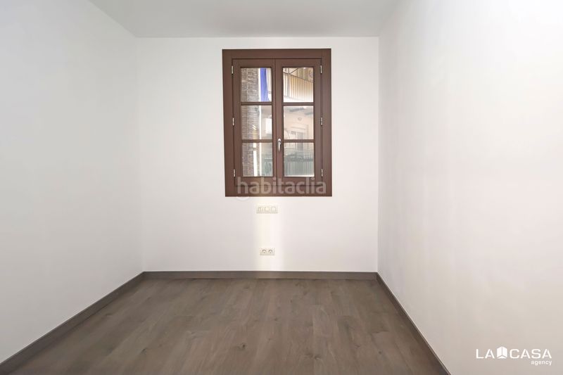 Foto d51c160d-be01-4db9-80d2-ed709cf87277. Pis a Sant Antoni Barcelona