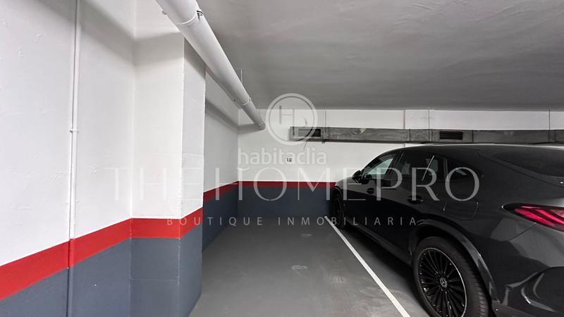 Foto ac0ae10d-87b7-4a69-afbb-380dfed67b3d. Aparcament cotxe a Provençals del Poblenou Barcelona