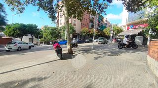 Car parking in El Raval. Garaje en venta en avenida de la generalitat