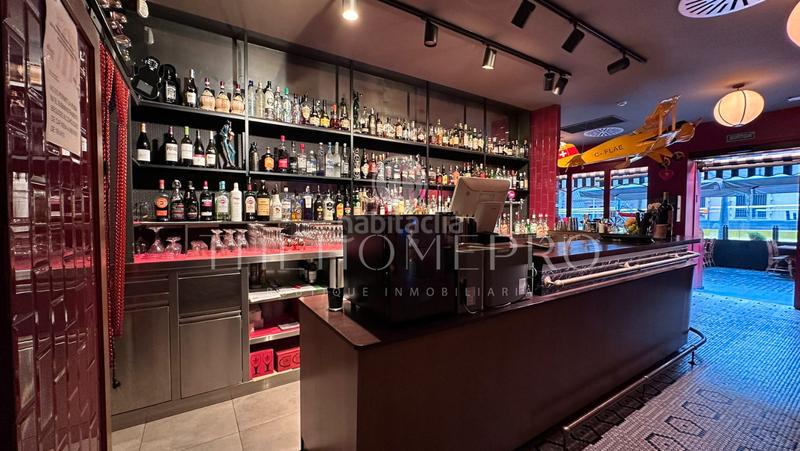 Foto f3ec0bfb-ab24-4c4e-aa67-c1a18d20743a. Traspàs local comercial a L´Antiga Esquerra de l´Eixample Barcelona