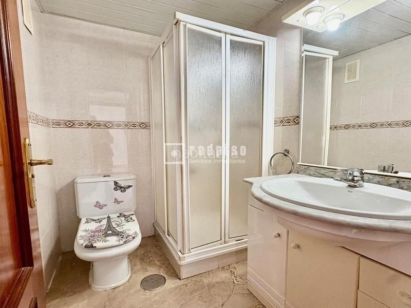 Foto d3204bdf-8b81-49be-a635-b92bf5a307e3. Appartamento con piscina in Playamar - Benyamina Torremolinos