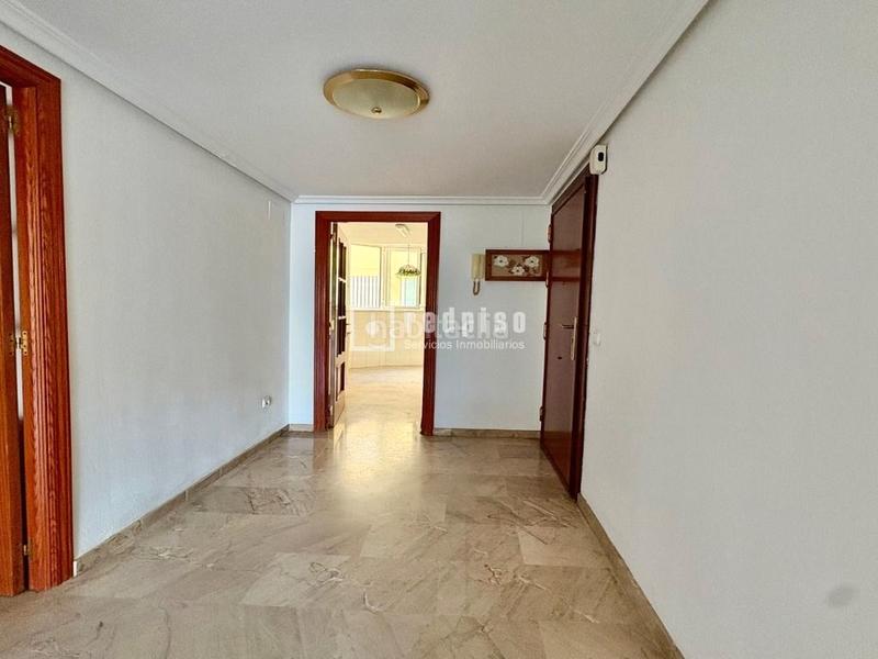 Foto d82b294e-ae08-4988-9feb-30f15002bd43. Appartamento con piscina in Playamar - Benyamina Torremolinos