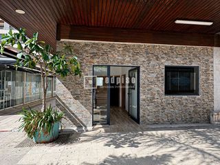 Lloguer Local Comercial a El Bajondillo. Local de 50m2 en el corazón de torremolinos