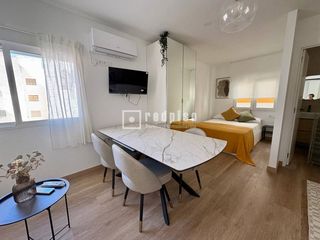 Miete Studiowohnung  Del conde de mieres. Moderno estudio a estrenar en el corazón de torremolinos.