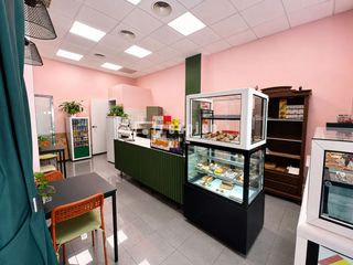 Local commercial à de Europa