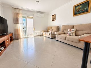 Appartamento  De la maestra miret. Amplio y luminoso piso de 83 m con terraza