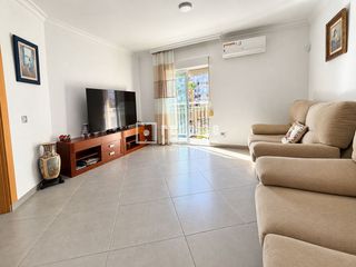 Appartement  De la maestra miret. Amplio y luminoso piso de 83 m con terraza