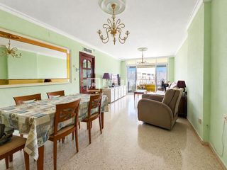 Flat  De sorolla