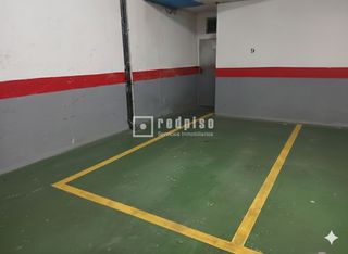Parking coche en Calvario. Redpiso vende 6 plazas de garaje en el centro de torremolinos