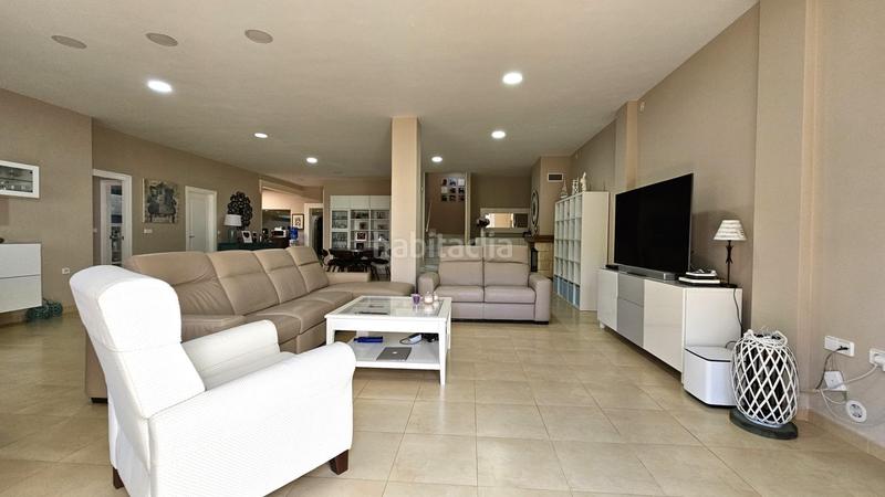 Foto 0cf37ac9-b615-42f4-8688-520becf7a195. Casa aparellada amb calefacció aparcament piscina a Cartagena