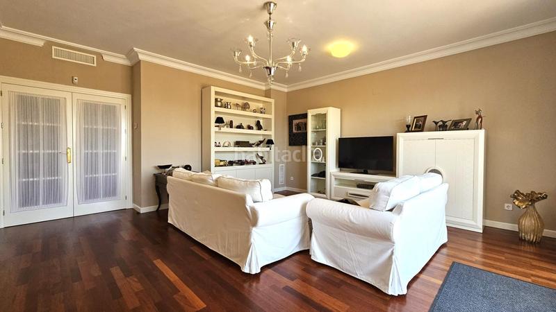 Foto 380648e8-9cf3-4e20-9ce8-2c214c181cb5. Casa aparellada amb calefacció aparcament piscina a Cartagena