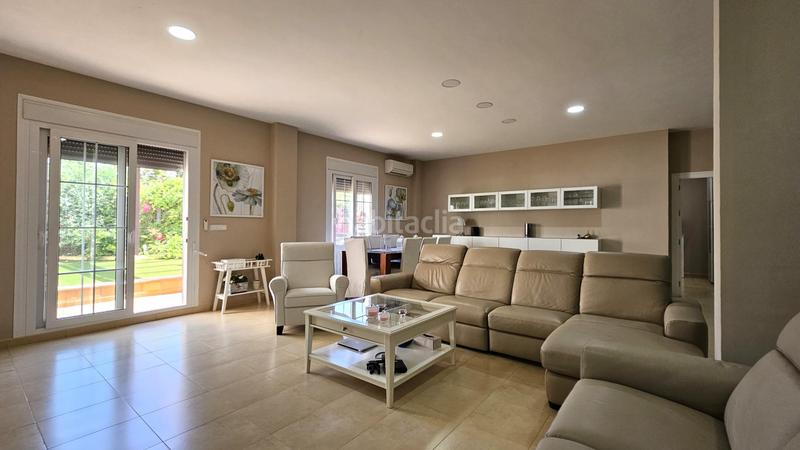 Foto 97f615b8-5931-46a1-a703-ca34c9467ef9. Casa aparellada amb calefacció aparcament piscina a Cartagena