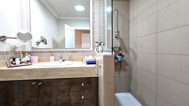 Foto bc05af5d-84e0-4f8b-9538-051270a4559e. Casa aparellada amb calefacció aparcament piscina a Cartagena