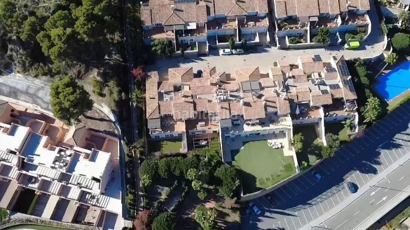 Foto c875ede6-500e-4604-928b-78c98200bb02. Casa aparellada amb calefacció aparcament piscina a Cartagena