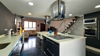 Casa en Calle orquideas-bo. concepcion 5. Espectacular vivienda de dise�o en el barrio de la concepci�n ca