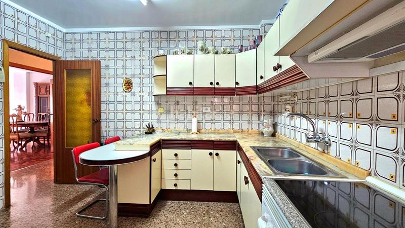 Foto 485bdd51-b40b-4d80-abdd-c0ffafcd5865. Appartamento con parcheggio in Alameda Cartagena