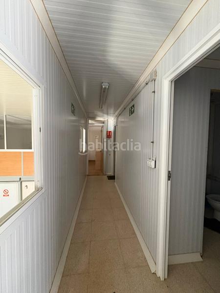 Foto 10738e7f-2f64-4220-84cc-72947ea0ced5. Bâtiment à usage industriel avec chauffage dans Carmona
