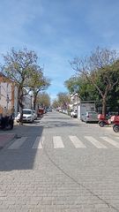 Maison jumelée à Carmona. Oportunidad única en zona del real