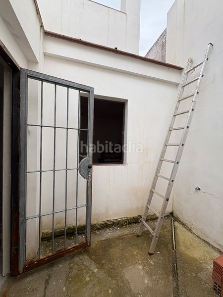 Foto 7a5b9968-5caa-4b27-b7eb-b83405f851a9. Casa adossada a Carmona