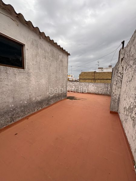 Foto b897a412-43b5-4d0d-9842-83265e5a7a32. Casa adossada a Carmona