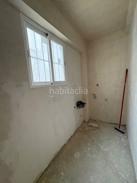 Foto ddf37fd3-8e49-49aa-ae70-80d72b5c70e8. Casa adossada a Carmona