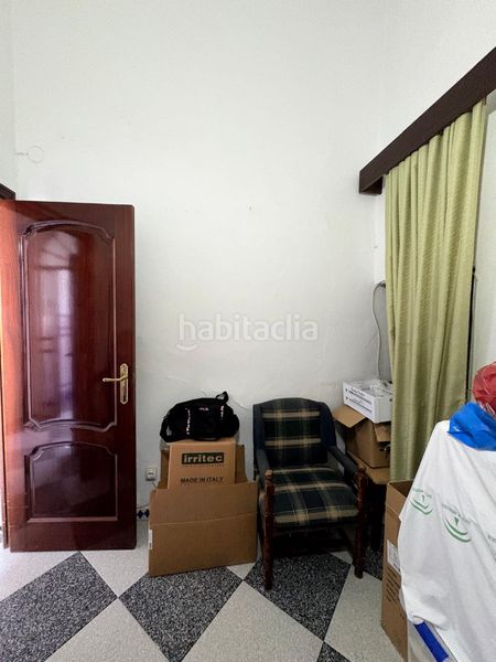 Foto 19f6d516-5e85-4ab9-828d-b4157009534e. Casa aparellada a Carmona