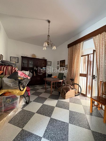 Foto 608abbfd-dee6-4511-92f0-099b3756a10b. Casa aparellada a Carmona