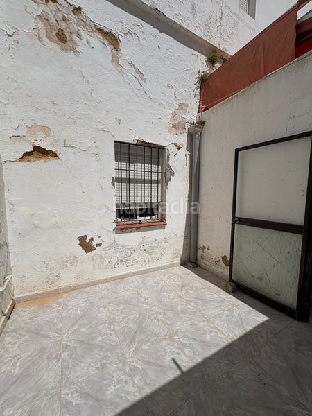 Foto dd39ad79-277d-47dd-88c3-2e3422ec13c6. Casa aparellada a Carmona
