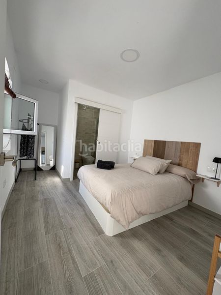 Foto 1436a325-903a-4ad7-b9d8-fcd809028384. Casa aparellada a Carmona