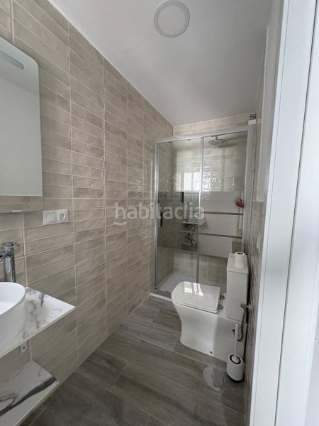 Foto 15f98af7-786b-40de-bed6-79da28159c0b. Casa aparellada a Carmona