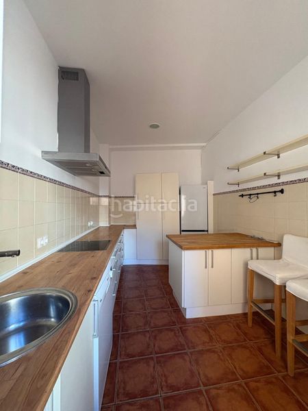 Foto b7fd1e45-7681-46c6-b407-2e921f87fa48. Pis amb calefacció a Carmona