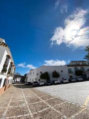 Casa adossada en Carmona. oportunidad nica en el corazn de carmona!