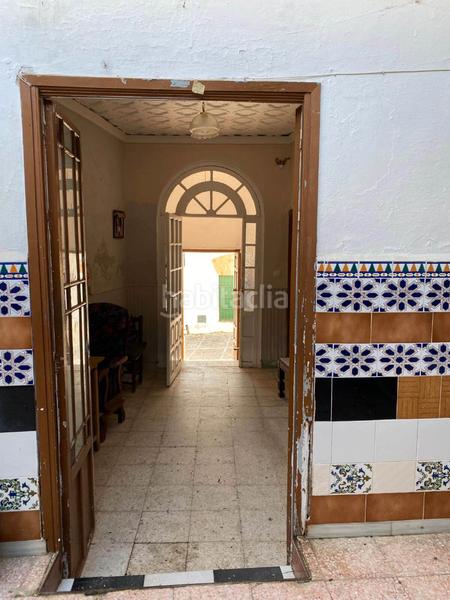 Foto 0354b23c-920b-41e4-b0f8-d52c7d70b5d7. Casa adossada a Carmona