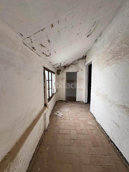 Foto 0c9fb39d-258b-4a8e-8918-b62f4d1f9ad6. Casa adossada a Carmona