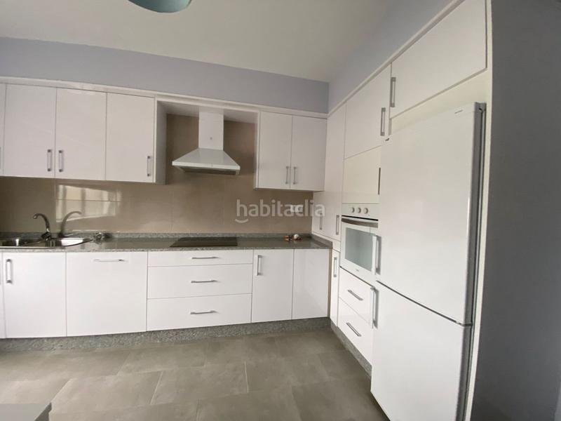 Foto 7c0b99f9-dd9d-4e22-a48c-3b7e73d87452. Alquiler piso  en alquiler , 4 dormitorios. en Cerceda