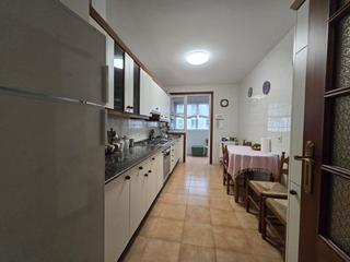 Rent Flat  Finisterre. Piso en alquiler en avda. finisterre  ronda outeiro, 4 dormitori