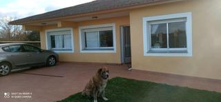 Location Maison  Abrigosa. Casa en alquiler en carral, 3 dormitorios.