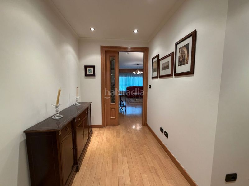 Foto 00a2f5a4-0cf3-4d04-9f08-4a47c4416bd9. Rent flat with heating parking in Cuatro Caminos - Plaza de la Cubela Coruña (A)