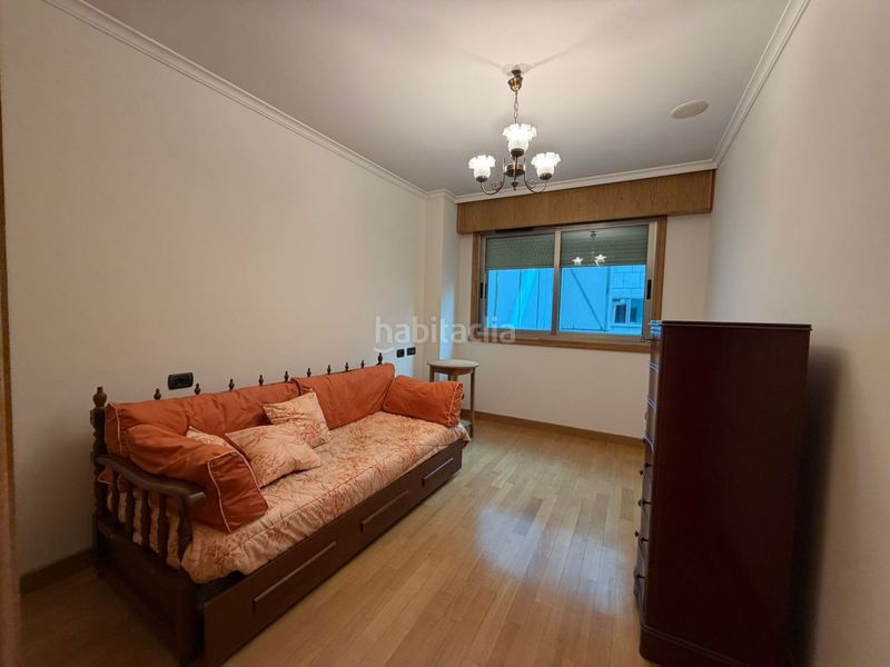 Foto 059bd136-47cf-47eb-a802-03ed319e481b. Rent flat with heating parking in Cuatro Caminos - Plaza de la Cubela Coruña (A)