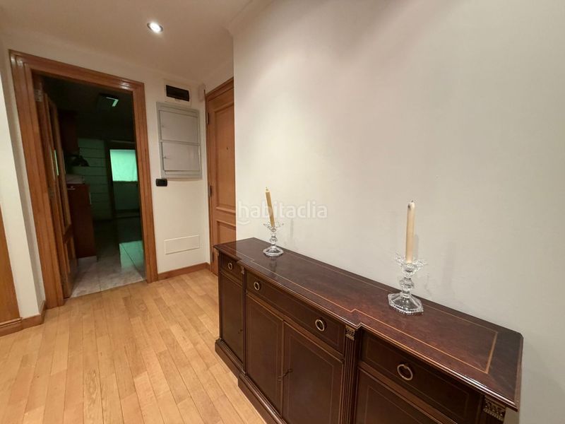 Foto 2c02cffd-3cde-4c60-9474-d8845969a2b6. Rent flat with heating parking in Cuatro Caminos - Plaza de la Cubela Coruña (A)