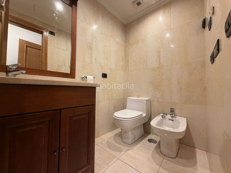 Foto 2d89b7c7-7f66-452a-bbf1-ebb844b658e0. Rent flat with heating parking in Cuatro Caminos - Plaza de la Cubela Coruña (A)