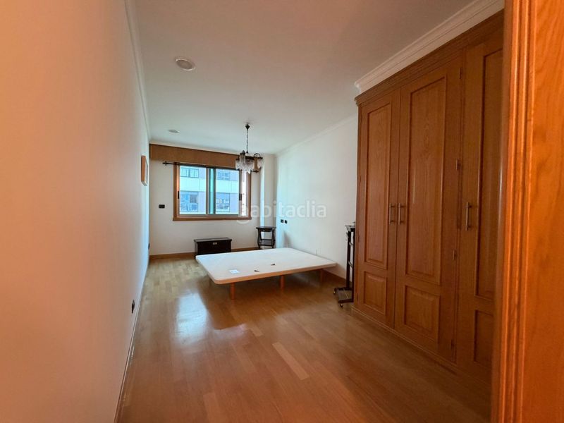 Foto 37c9cde4-b280-414e-8114-b70bfc69a8f2. Rent flat with heating parking in Cuatro Caminos - Plaza de la Cubela Coruña (A)
